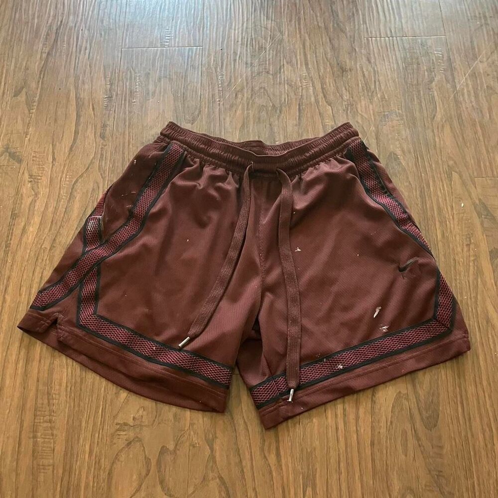 Nike Men's Burgundy and Brown Shorts